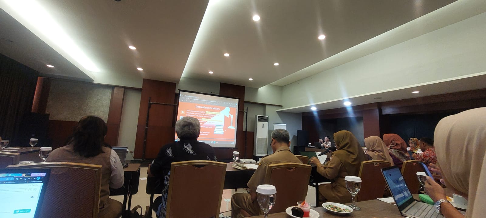 Diskusi Perumusan Program Kerja dan Persiapan Pengukuhan Forum Komunikasi dan Sinkronisasi Riset dan Inovasi (FKS-RID) Kota Semarang Tahun 2024-2027